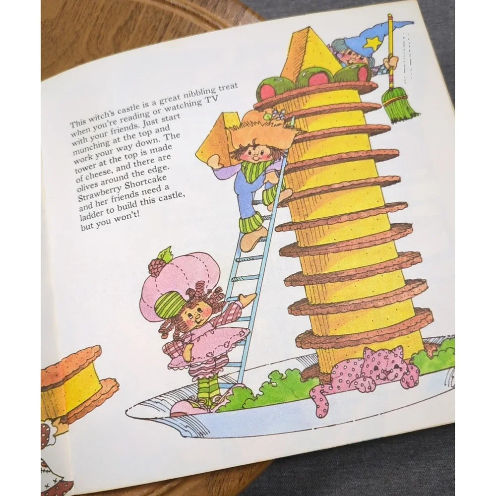 Strawberry Shortcakes Cooking Fun Vintage 1980 Cookbook Random House 1st edition